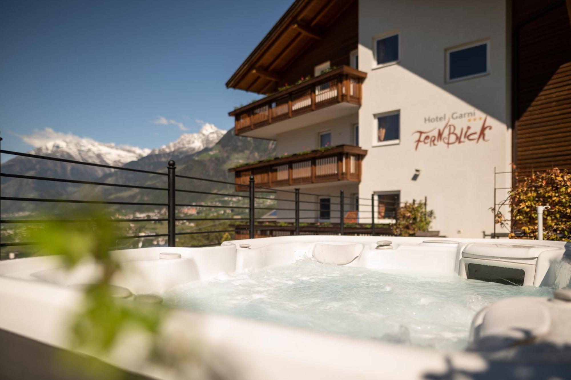 Hotel Garni Höfler Fernblick Schenna Exterior foto